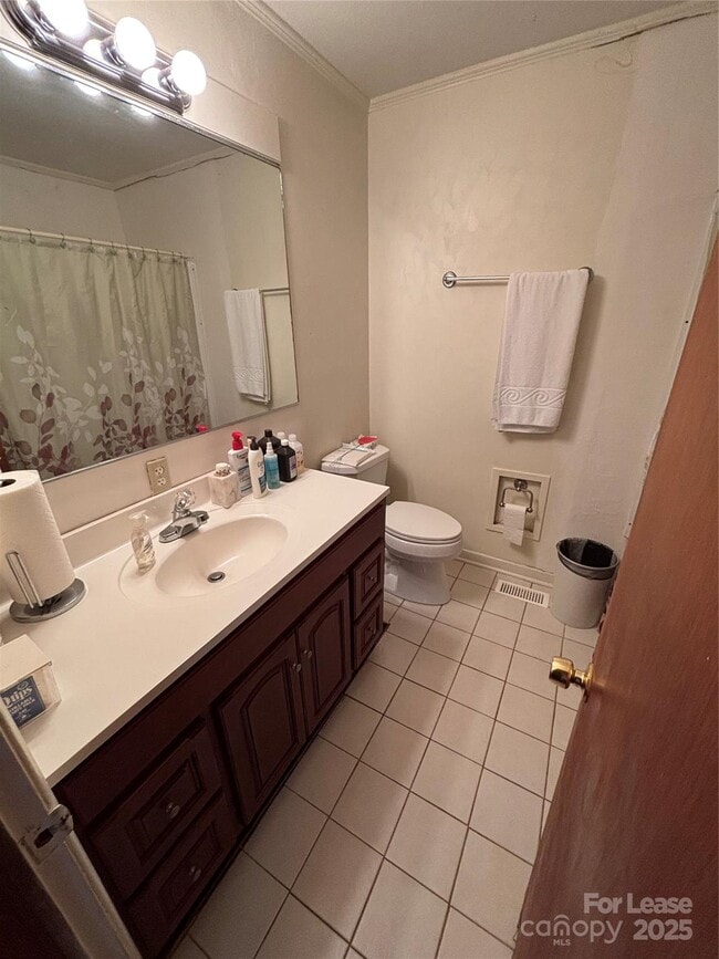 Building Photo - 2947 Lyndell Way
