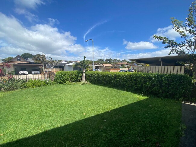 Building Photo - 019WHI