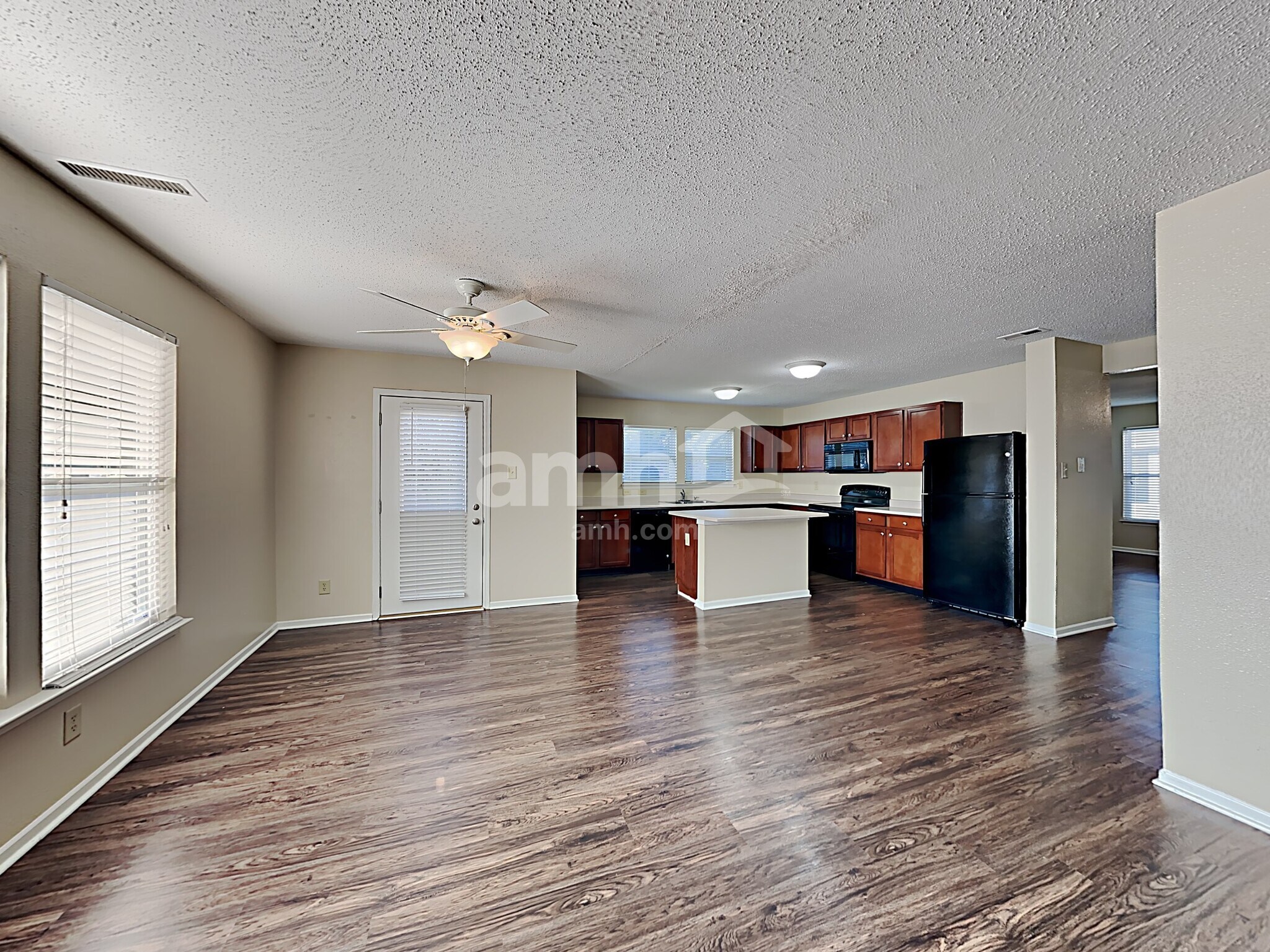 Building Photo - 8629 Blooming Grove Dr