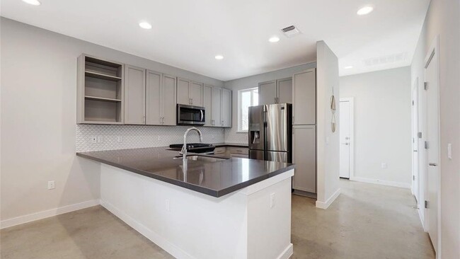 Building Photo - 3108 Aldwyche Dr