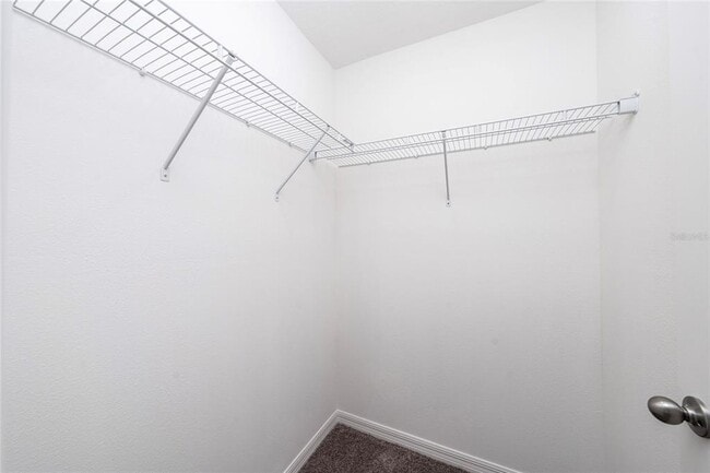 Building Photo - 2810 Raindrop Run St