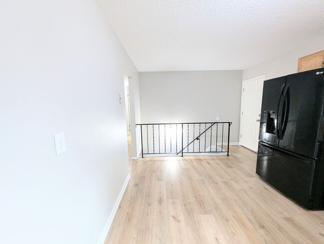Building Photo - Great 3 Bedroom, 1 Bath Home