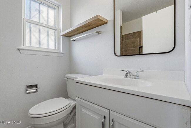 Building Photo - 10837 Gemstone St