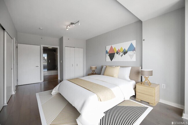Bedroom #1 (master) - 555 4th St