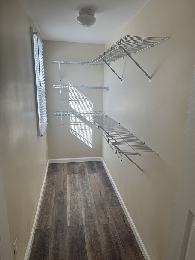 Building Photo - 501 Webb Ridge Rd