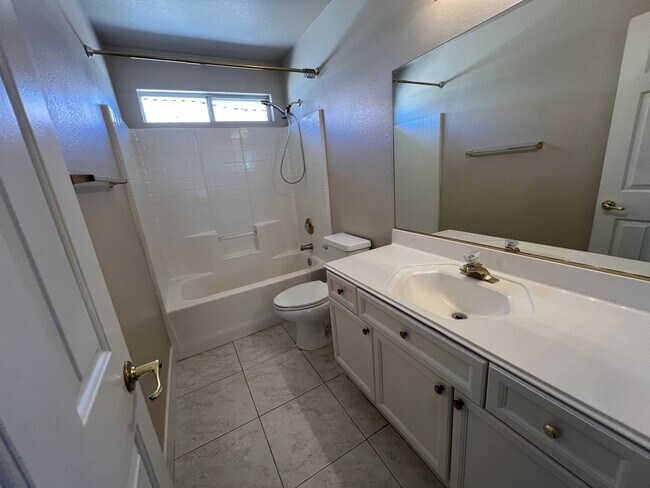 Building Photo - RENOVATED HOME IN GATED SUMMERLIN COMMUNITY!