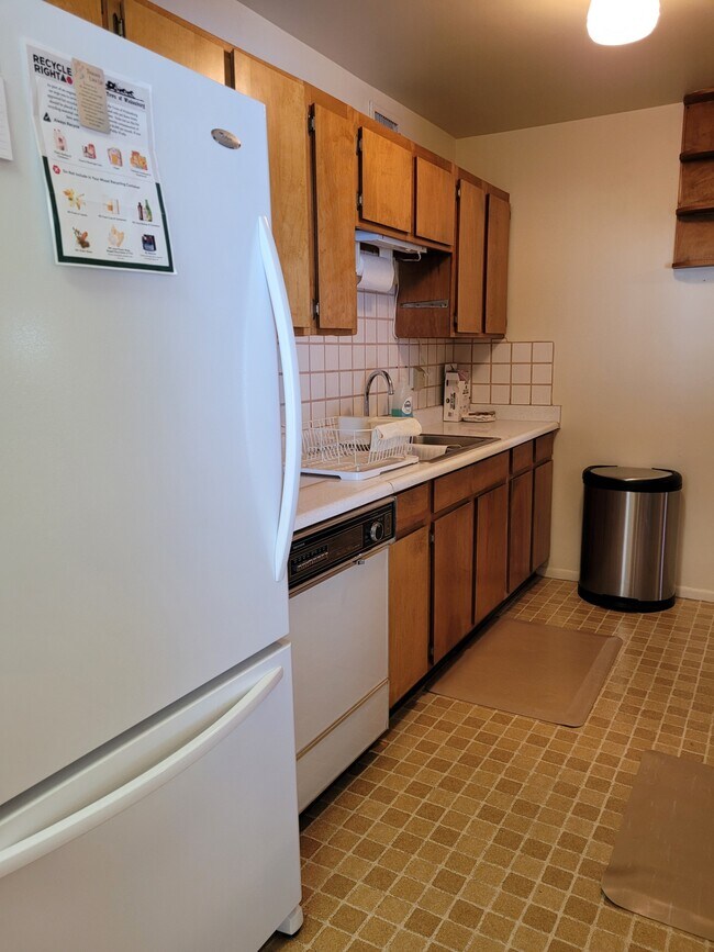 Building Photo - 600 El Recreo Ct