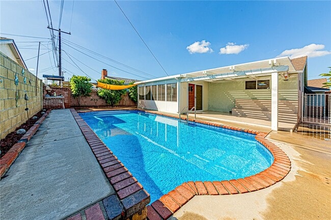 Building Photo - 20732 Ely Ave