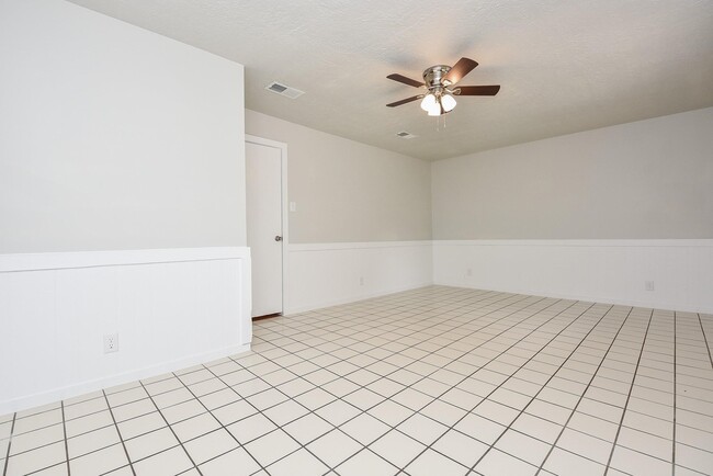 Building Photo - 12713 Roy Harris Loop