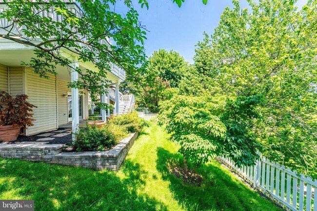 Building Photo - 20152 Boxwood Pl