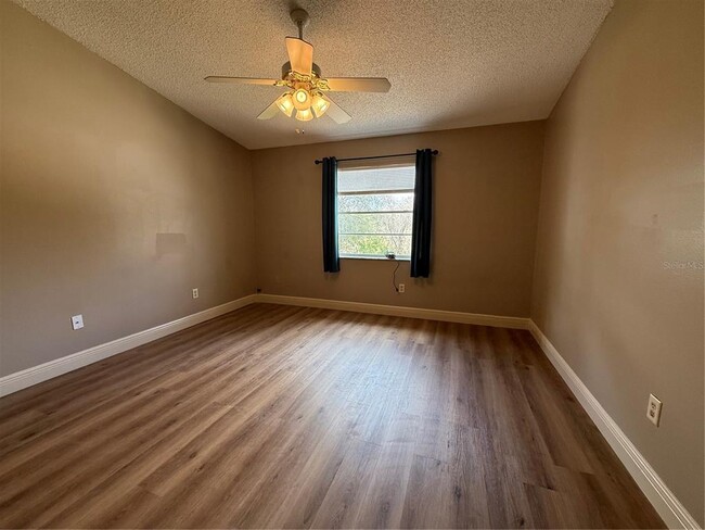 Building Photo - 2201 Fletchers Point Cir