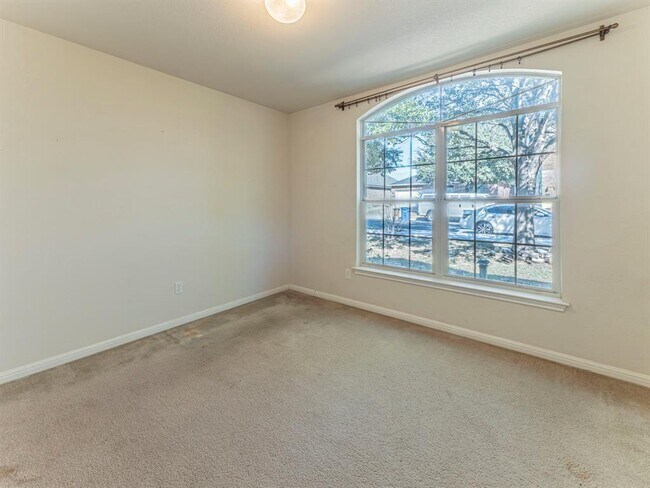 Building Photo - 11909 Timber Heights Dr