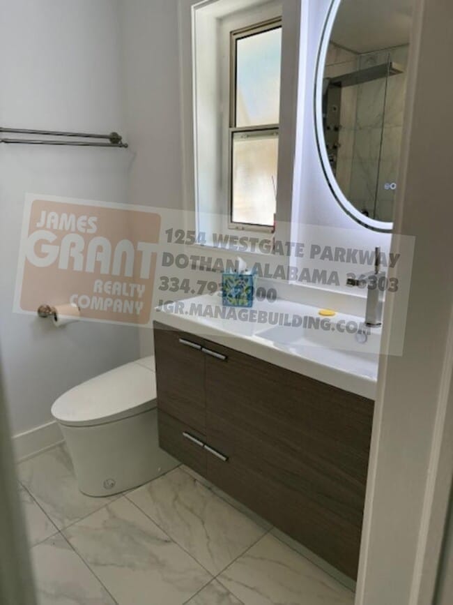 Building Photo - 1604 Haisten Dr