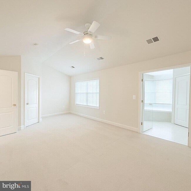 Building Photo - 13522 Mist Flower Dr