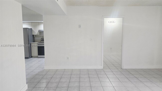 Building Photo - 8650 SW 133rd Avenue Rd