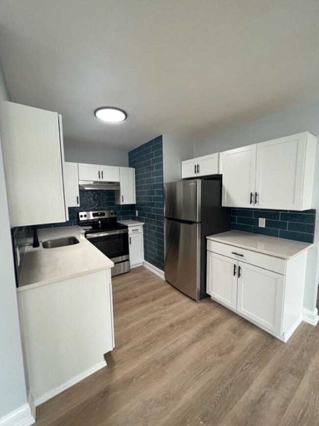 Building Photo - Riverview Apartments