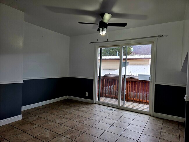 Building Photo - 1968 E 5850 S