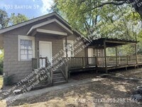 Building Photo - 203 Barton St