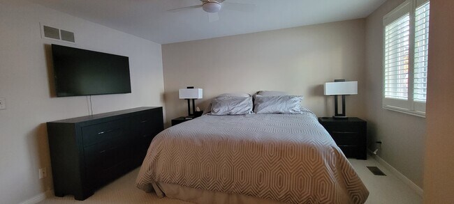 Building Photo - 547 Neff Rd