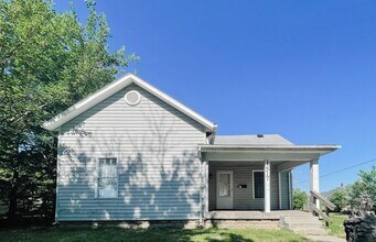 Building Photo - Charming 2-Bedroom Home for Rent in Muncie!