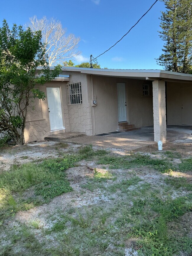 Building Photo - 2605 Ave F