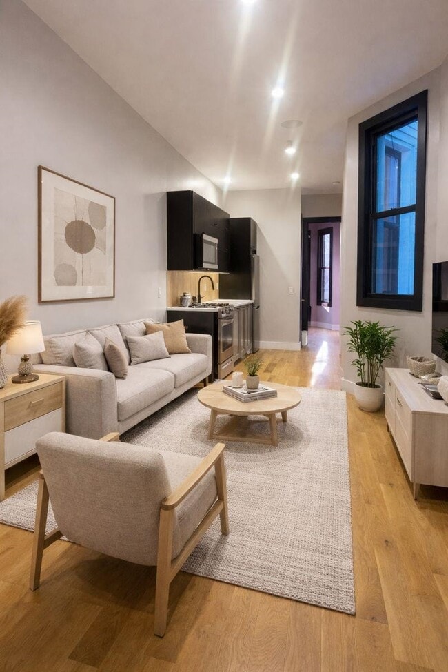 Building Photo - 172 New York Ave