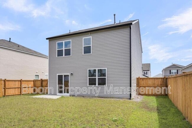 Building Photo - 803 Lilyford Ln