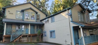 Building Photo - 12331 SE Whitcomb Dr.