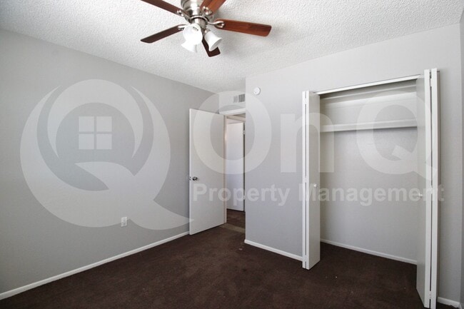 Building Photo - 860 E Brown Rd