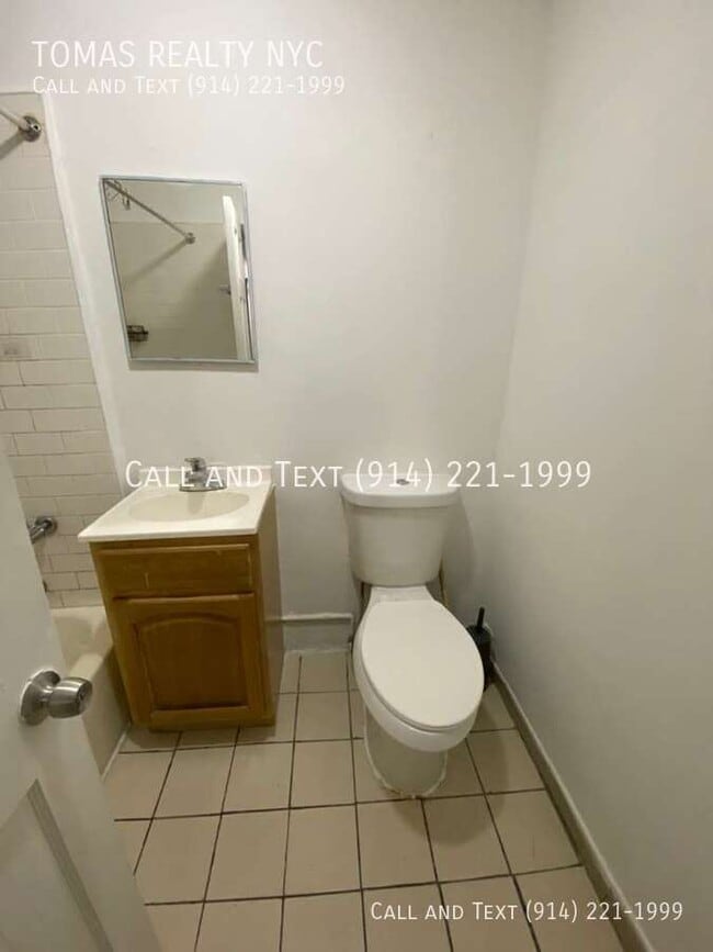 Building Photo - 119 Ludlow St