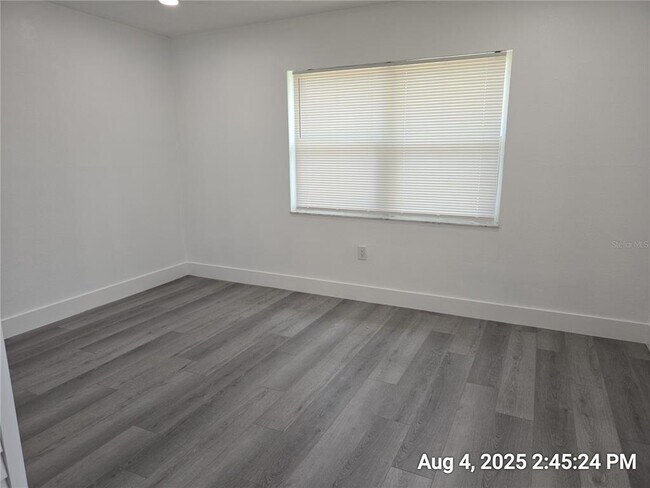 Building Photo - 355 S McMullen Booth Rd