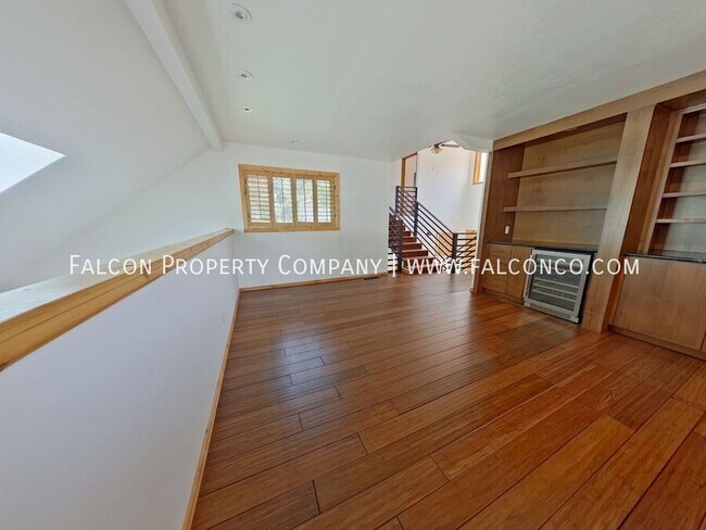 Building Photo - 122 Dolomite Dr