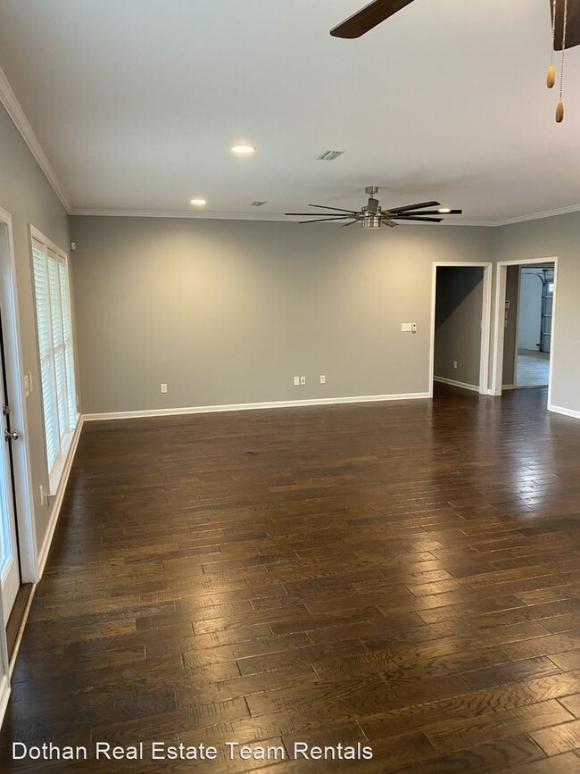 Building Photo - 4 br, 2 bath House - 120 Brattleboro Court