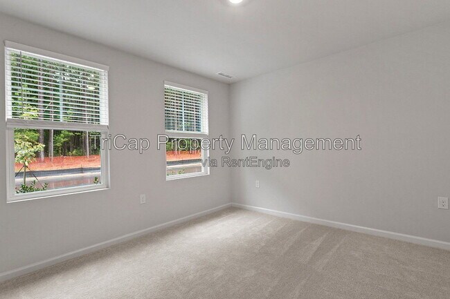 Building Photo - 1713 Chirping Trl