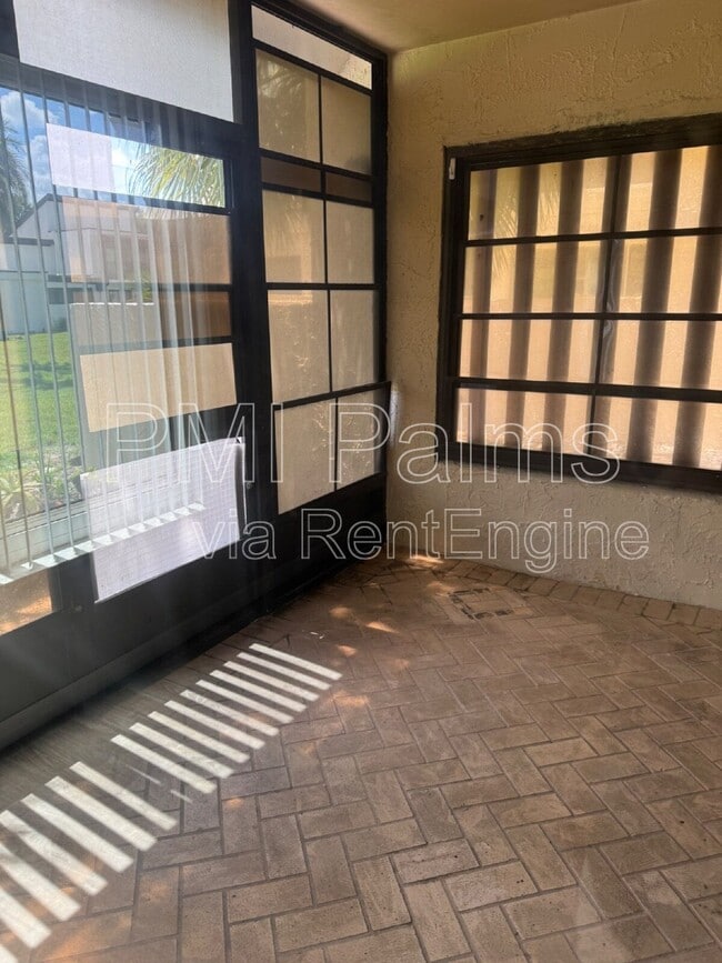 Building Photo - 2205 Belleair Rd