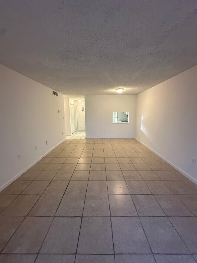 Building Photo - 505 NW 177th St