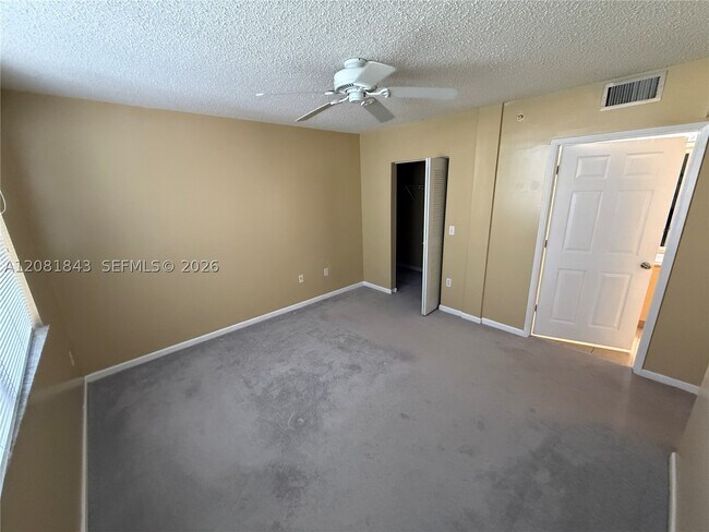 Building Photo - 1919 Van Buren St