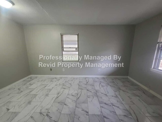 Building Photo - FIRST MONTH FREE!!! Newly Renovated 3 Bedroom Home!