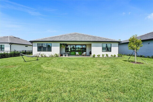 Building Photo - 4536 Silverwood Ln N