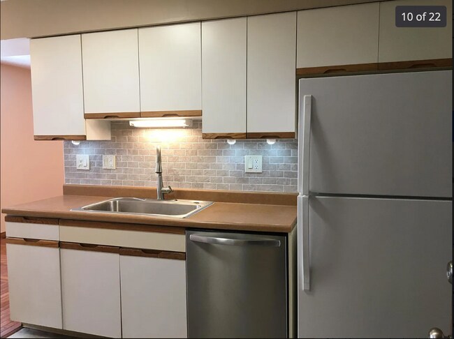 Building Photo - 353 Ashwood Ct