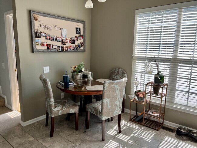 Building Photo - 5554 Werburgh St