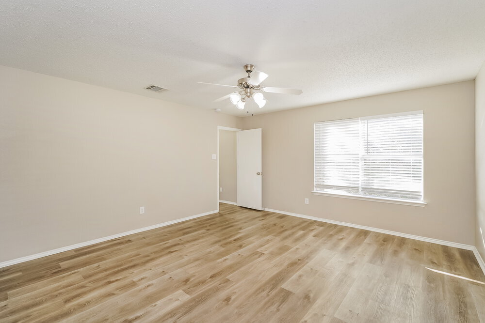 Building Photo - 1721 Santa Fe Trail