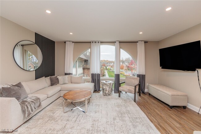 Building Photo - 29 Ashbourne Dr