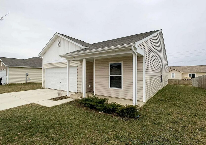 Building Photo - 391 Ariel Dr