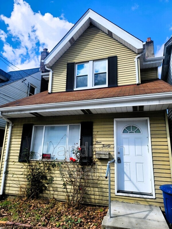 Building Photo - 420 Grace St