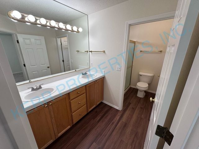 Building Photo - Spacious 4-Bed Oasis with 2.5 Baths in Cla...