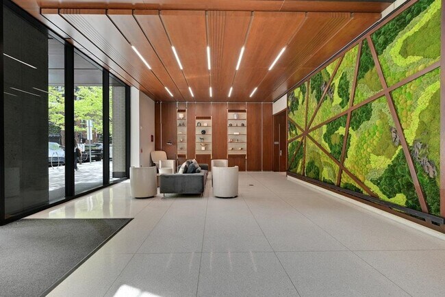 Building Photo - 160 1st St