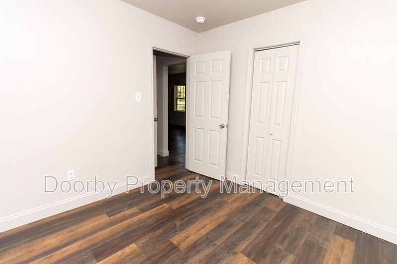 Building Photo - 517 LaFayette Rd