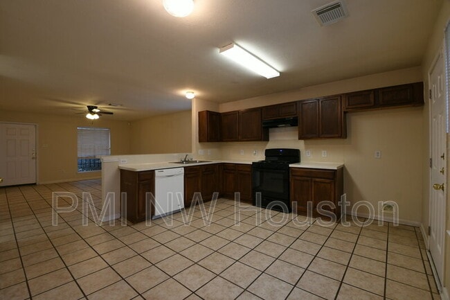 Building Photo - 8611 Texas Acorn Ave