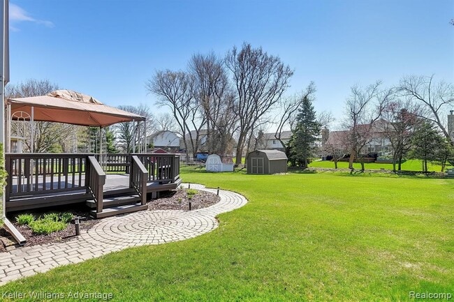 Building Photo - 40051 Finley Dr